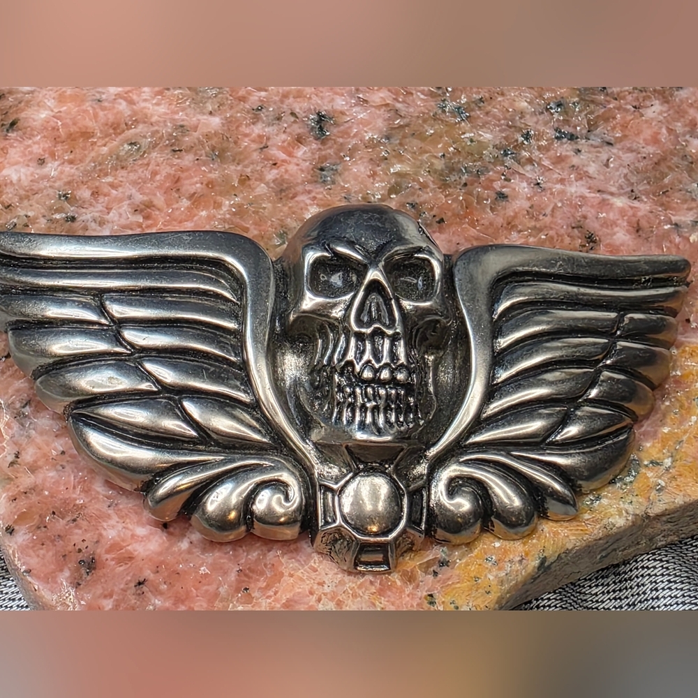 Vintage Washed Up Hollywood Al Beres Skull with Wings Belt Buckle * Read Details
